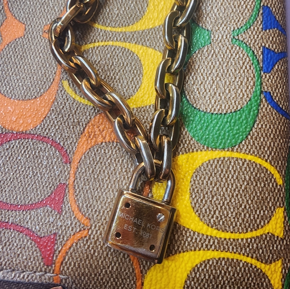 MICHAEL KORS Logo Padlock Charm Bracelet in Rose Gold
